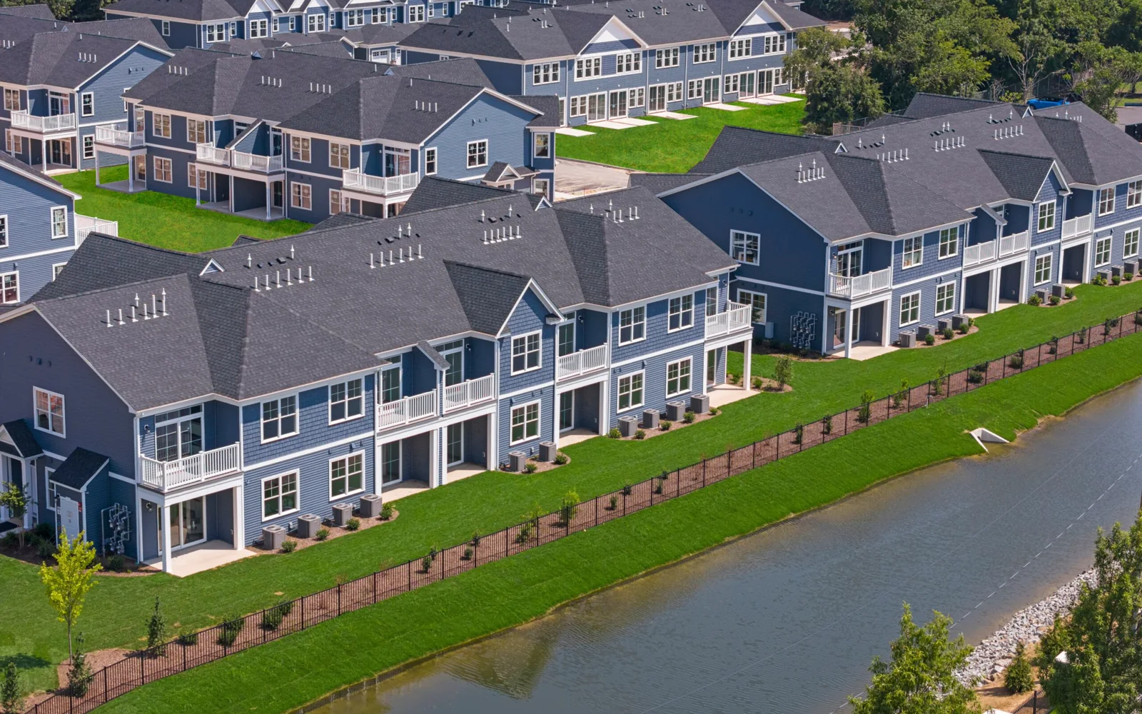 Aerial view of the Middle Country Meadows community in Selden